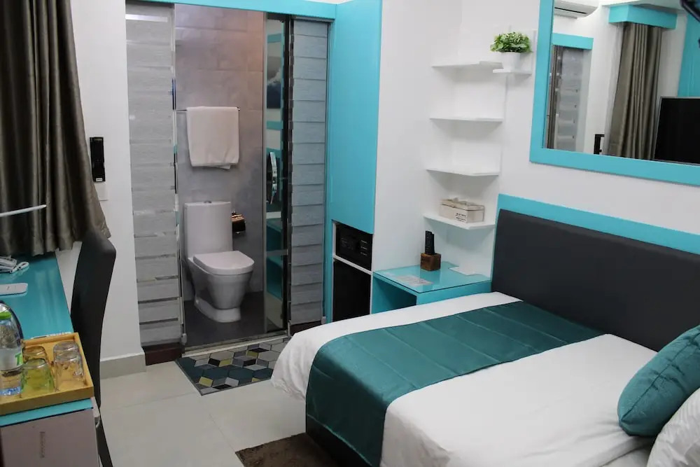 Северный атолл Мале: The Hive Beach Hotel