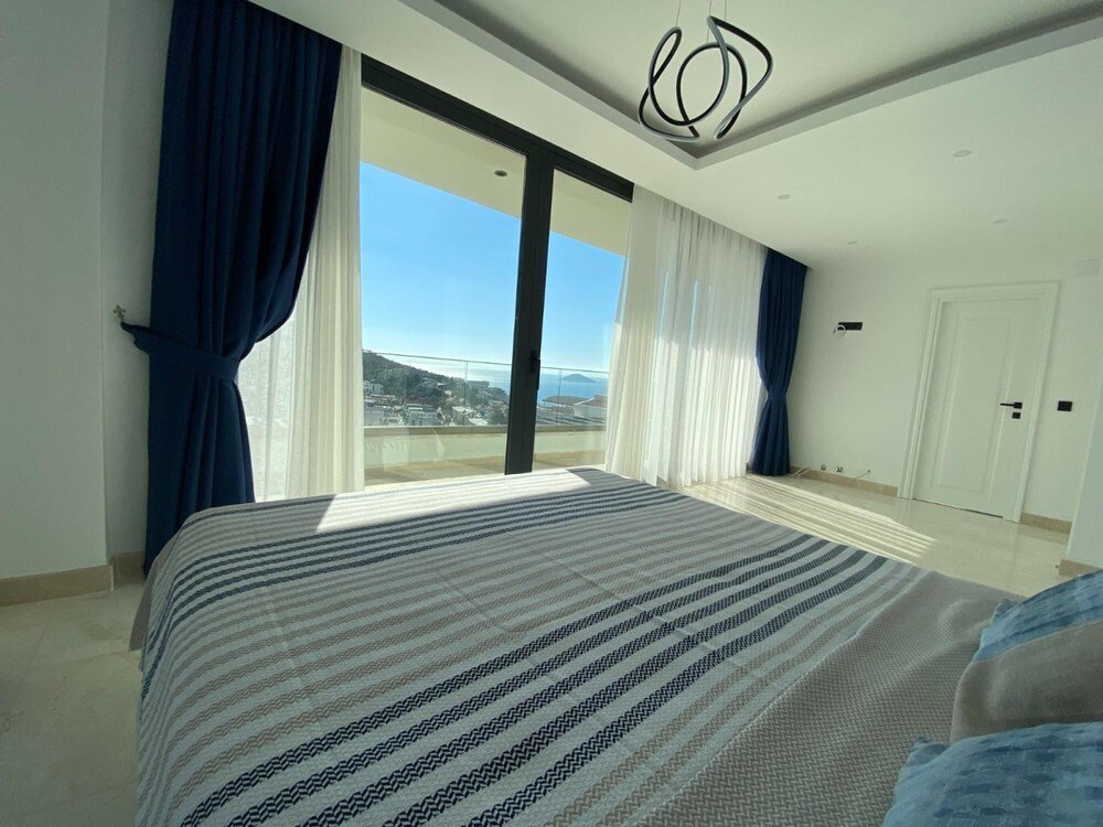 Калкан: Spacious Villa With Sea View and Pool in Kalkan