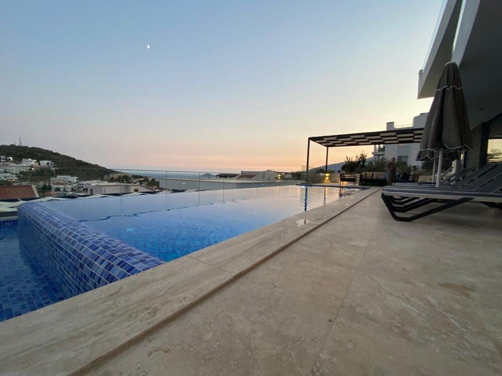 Калкан: Spacious Villa With Sea View and Pool in Kalkan
