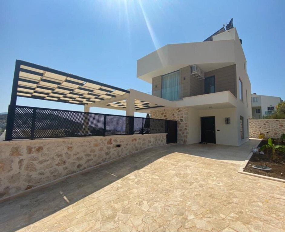 Калкан: Spacious Villa With Sea View and Pool in Kalkan