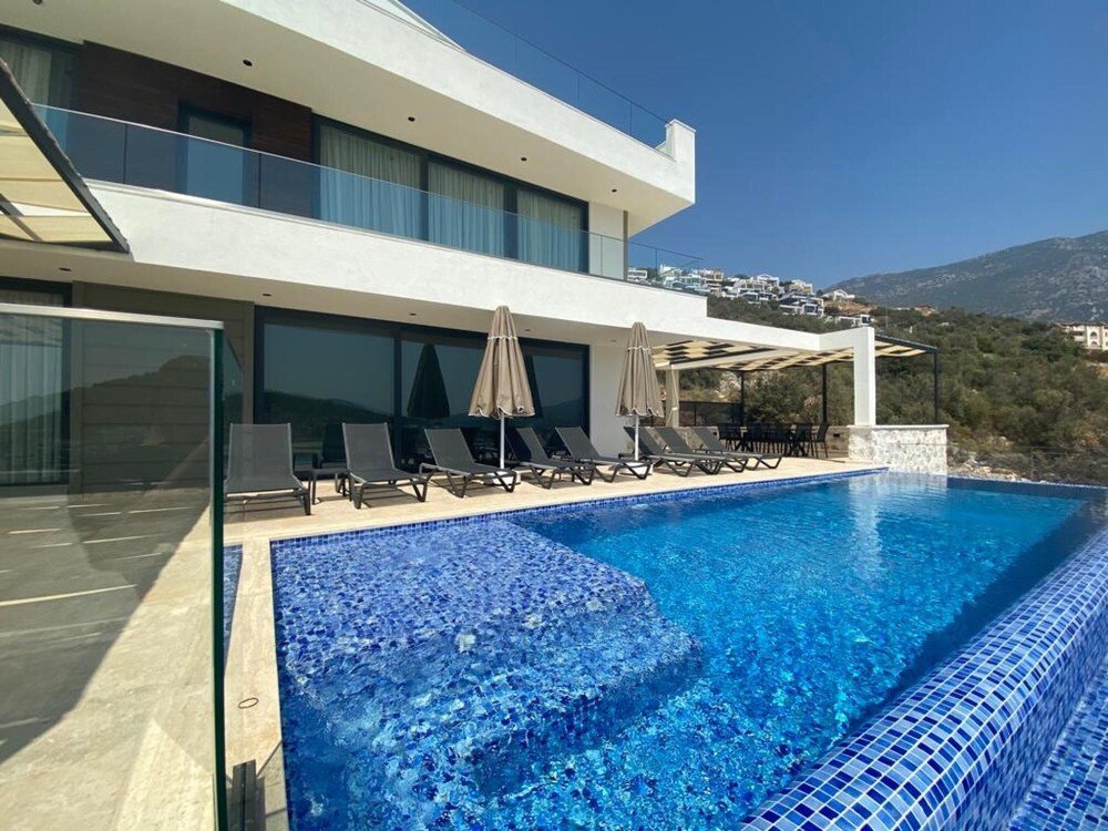 Калкан: Spacious Villa With Sea View and Pool in Kalkan
