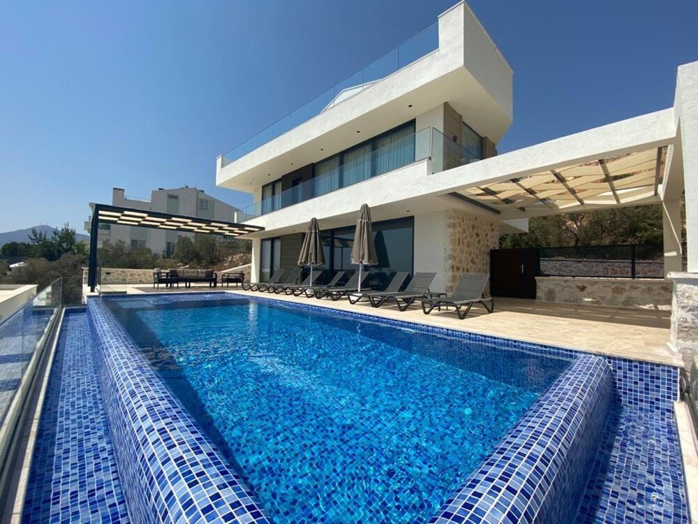 Калкан: Spacious Villa With Sea View and Pool in Kalkan