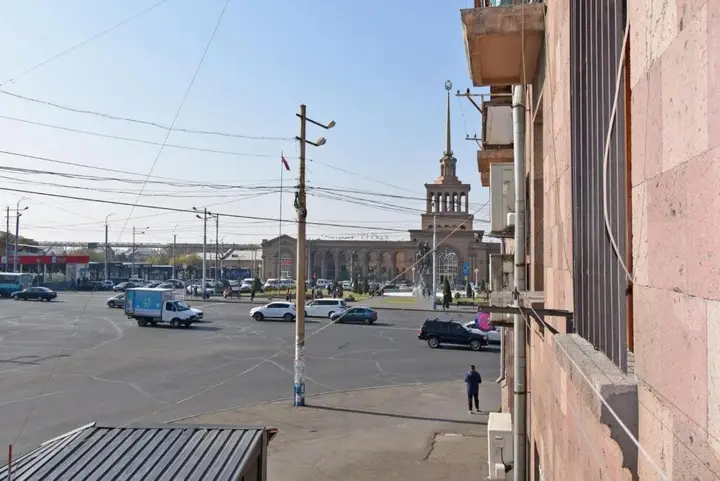 Apartment near Sasundci Davit Metro Station — фото 1