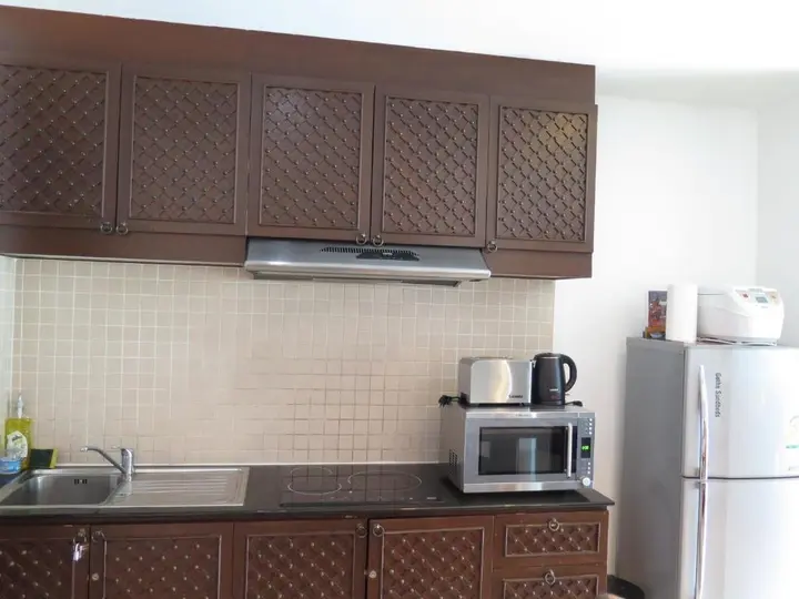 Кату: 6 38 Top Floor 2 Brs 2baths 1km Walking To Beach