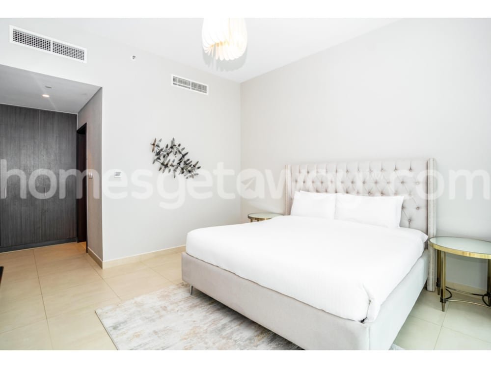 Дубай: Homesgetaway-3BR Apt. in Downtown Views