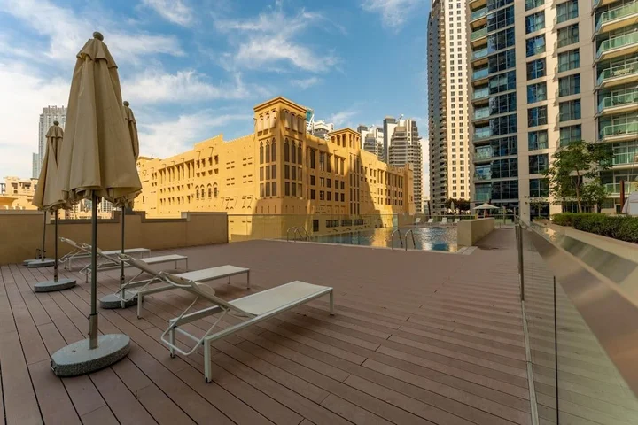 Дубай: Classy Apt w Terrace Direct Burj Khalifa Views