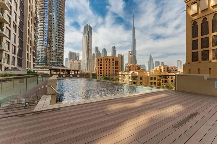 Дубай: Classy Apt w Terrace Direct Burj Khalifa Views