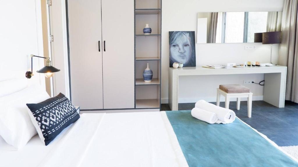 Коюнбаба: 5 Bedroom Luxury Villa With Private Pool and Private Beach in Bodrum-gumusluk 2