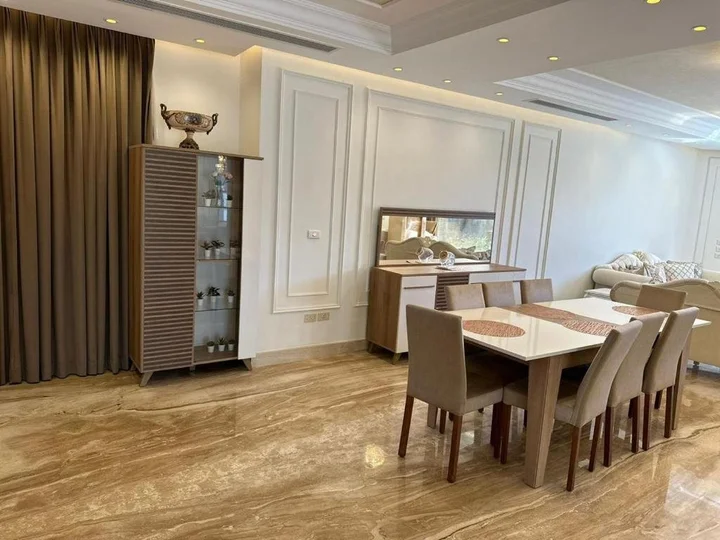 Шейх Заед Сити: Beverly Hills Villa