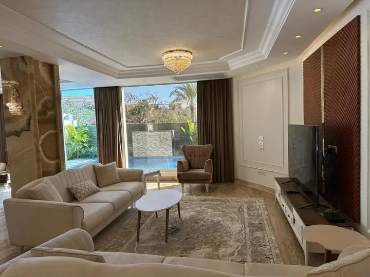 Шейх Заед Сити: Beverly Hills Villa