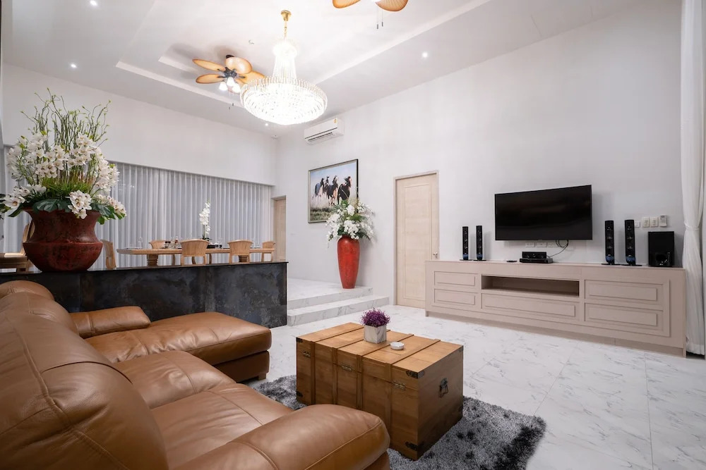 Тхаланг: Gold Chariot Pool Villa