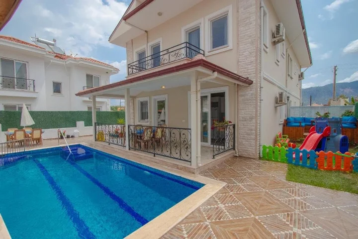 Дальян: Villa Heyday