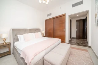 Дубай: Luton Vacation Homes - Sparkle Towers