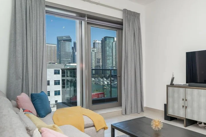 Дубай: Luton Vacation Homes - Sparkle Towers