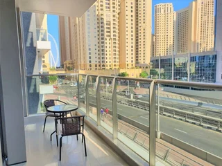 Дубай: Luton Vacation Homes - Sparkle Towers
