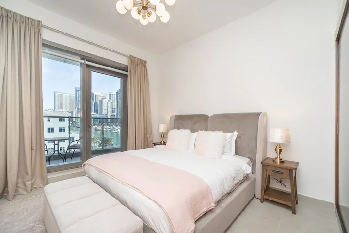 Дубай: Luton Vacation Homes - Sparkle Towers