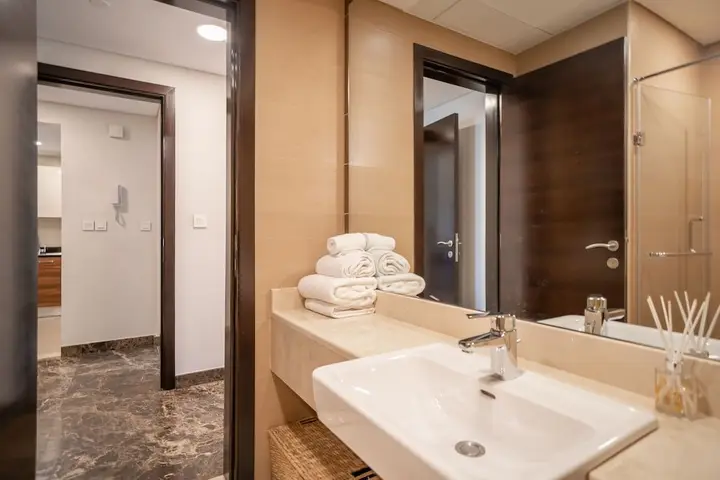 Дубай: Luton Vacation Homes - Sparkle Towers