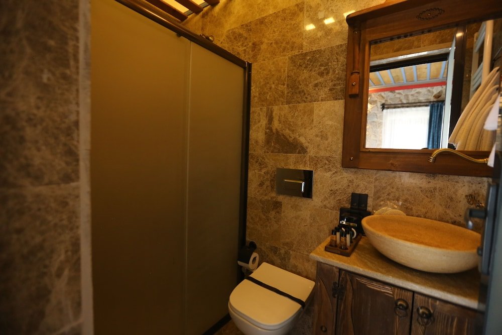 Учисар: Akritis Suit Cappadocia