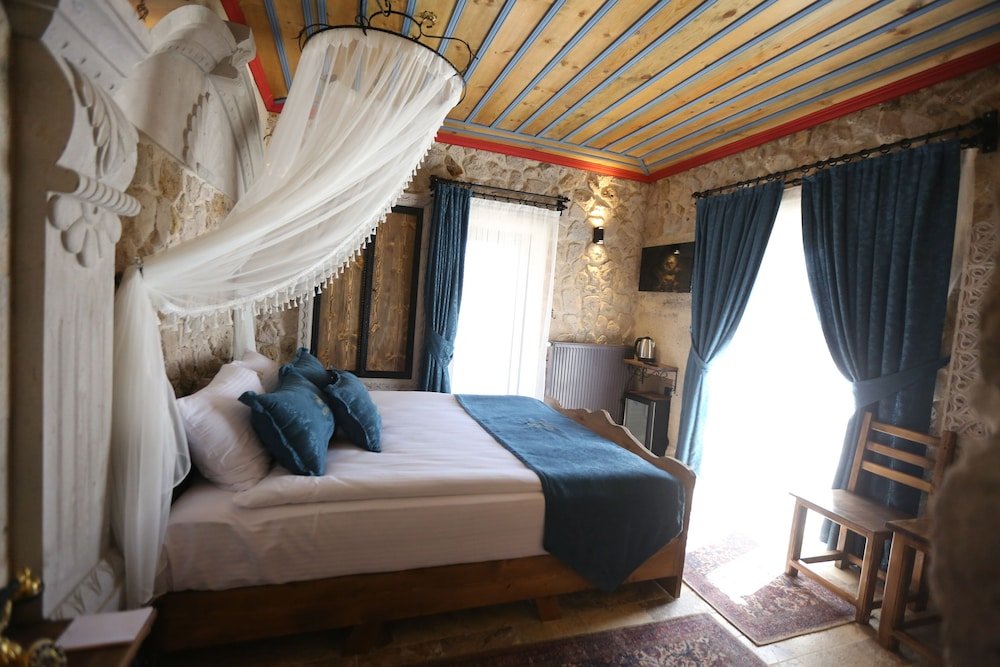 Учисар: Akritis Suit Cappadocia