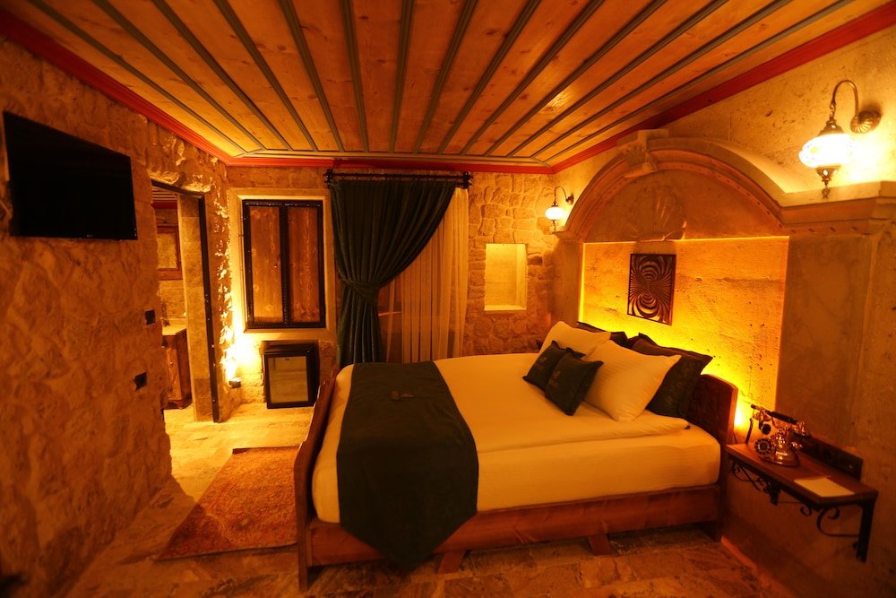 Учисар: Akritis Suit Cappadocia