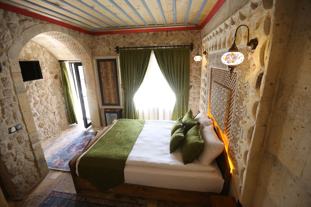 Учисар: Akritis Suit Cappadocia
