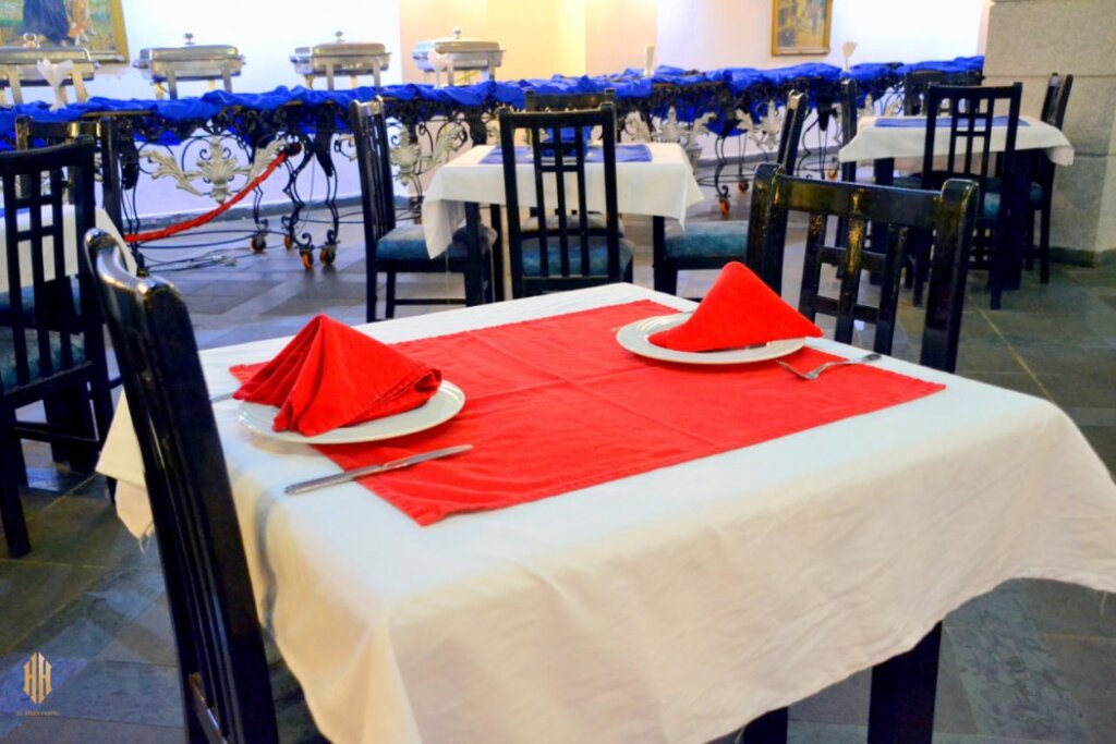 Шарм-эш-Шейх (Шарм-эль-Шейх): El Khan Sharm Hotel