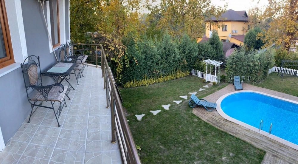 Измит: Gorgeous Villa With Private Pool in the Heart of Nature in Izmit Kocaeli