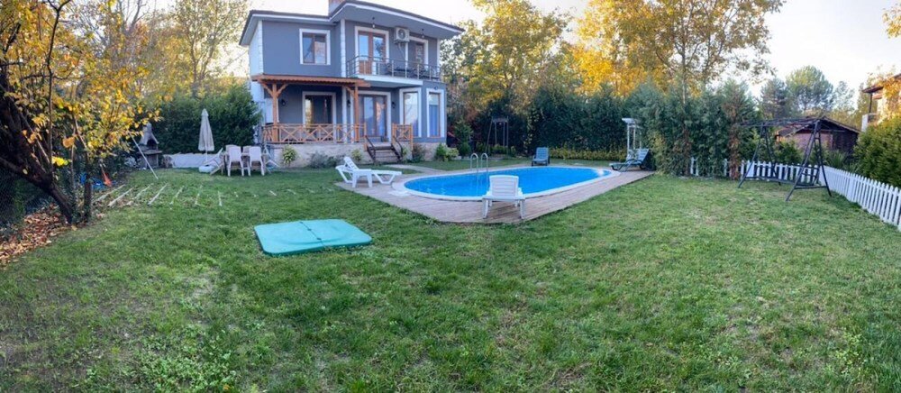 Gorgeous Villa With Private Pool in the Heart of Nature in Izmit Kocaeli — фото 4
