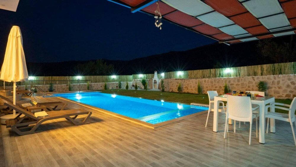 Сарыбелен: Great Villa With Private Pool And Jacuzzi In Kas