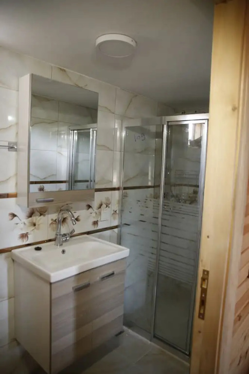 Алтынолук: Kazdagları Saglikli Yasam Tatil Koyu