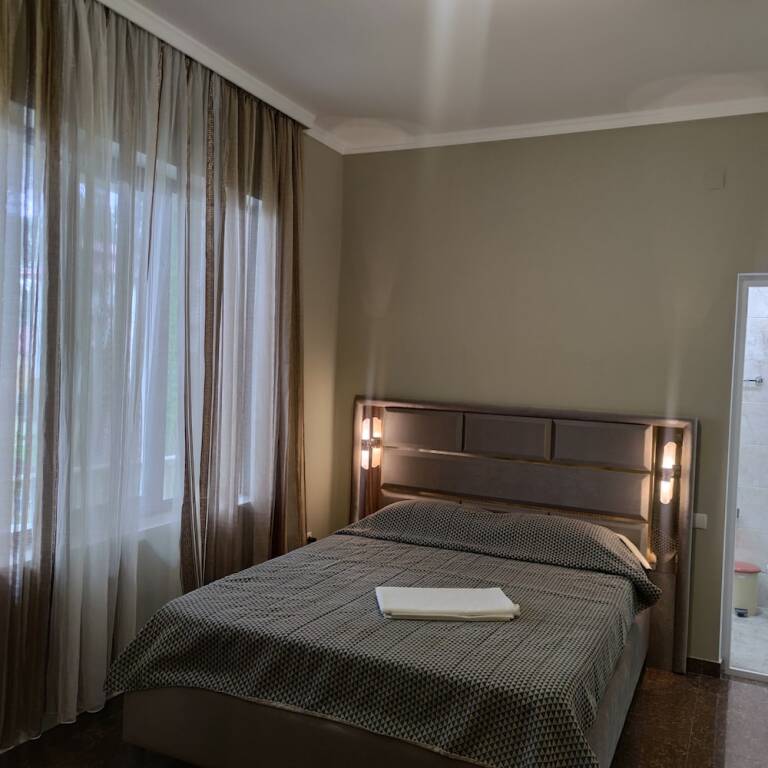Уреки: Il Piccolo Paradise, the Italian Haven in Black Sea