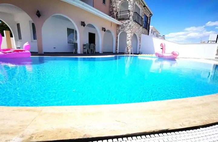 Белек: Stunning Villa With Private Pool in Antalya