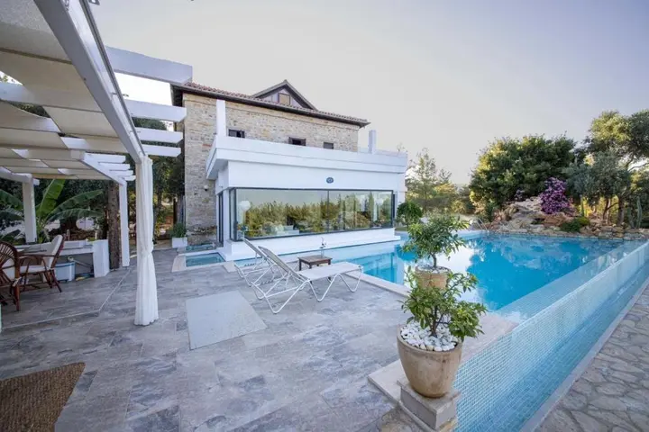 Бодрум: Peaceful Villa With Pool and Garden in Bodrum