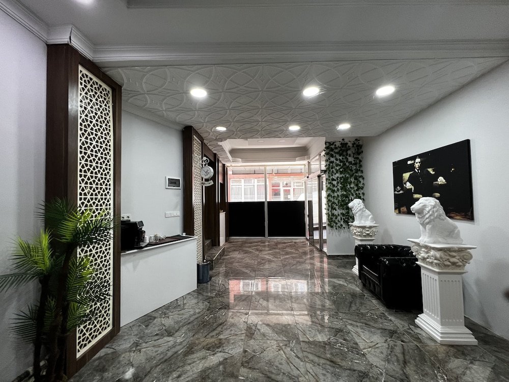 Корлу: Luu Hotel