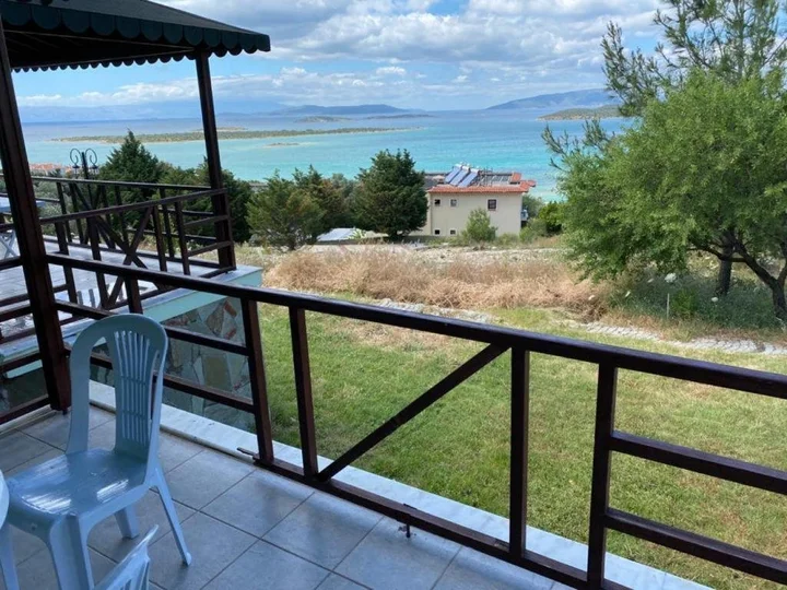 Чешме: Superb Flat With Shared Pool In Cesme