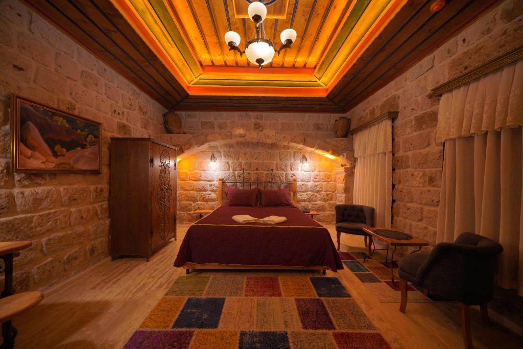 Гёреме: Göreme Cave Lodge