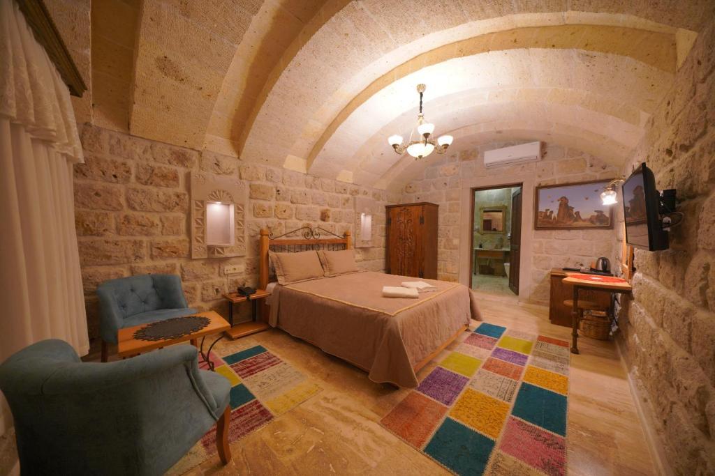 Гёреме: Göreme Cave Lodge