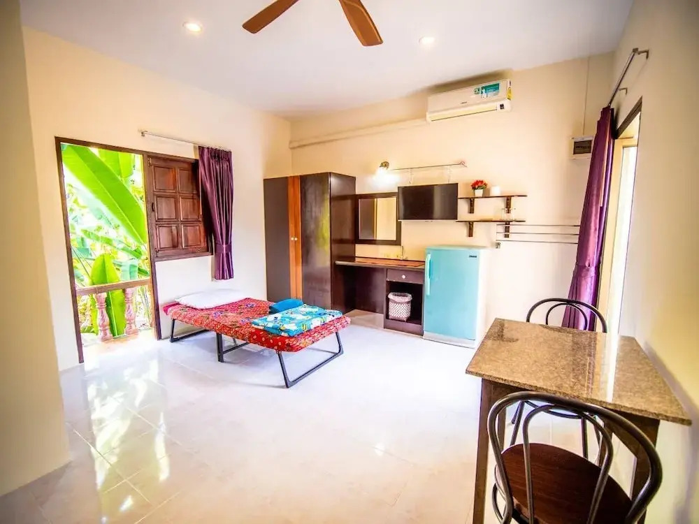 Тхаланг: Baan Muchshima Hostel Phuket