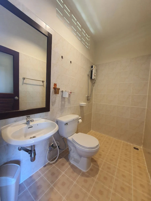 Тхаланг: Baan Muchshima Hostel Phuket