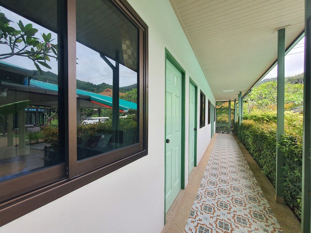 Тхаланг: Baan Muchshima Hostel Phuket
