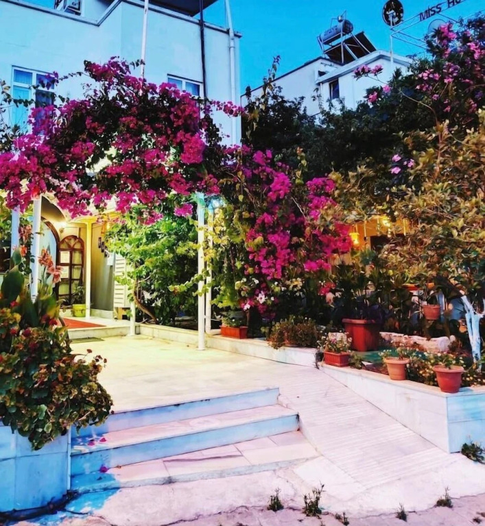 Орен: Kardelen Otel