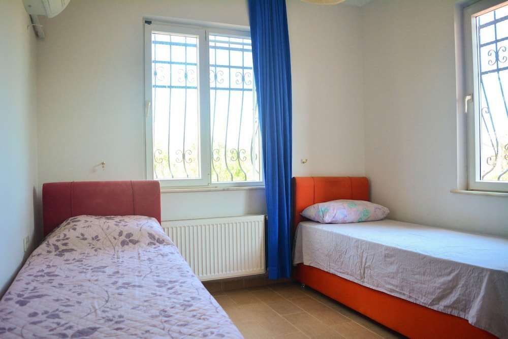Кемер: Kemer Monnaroza Villa