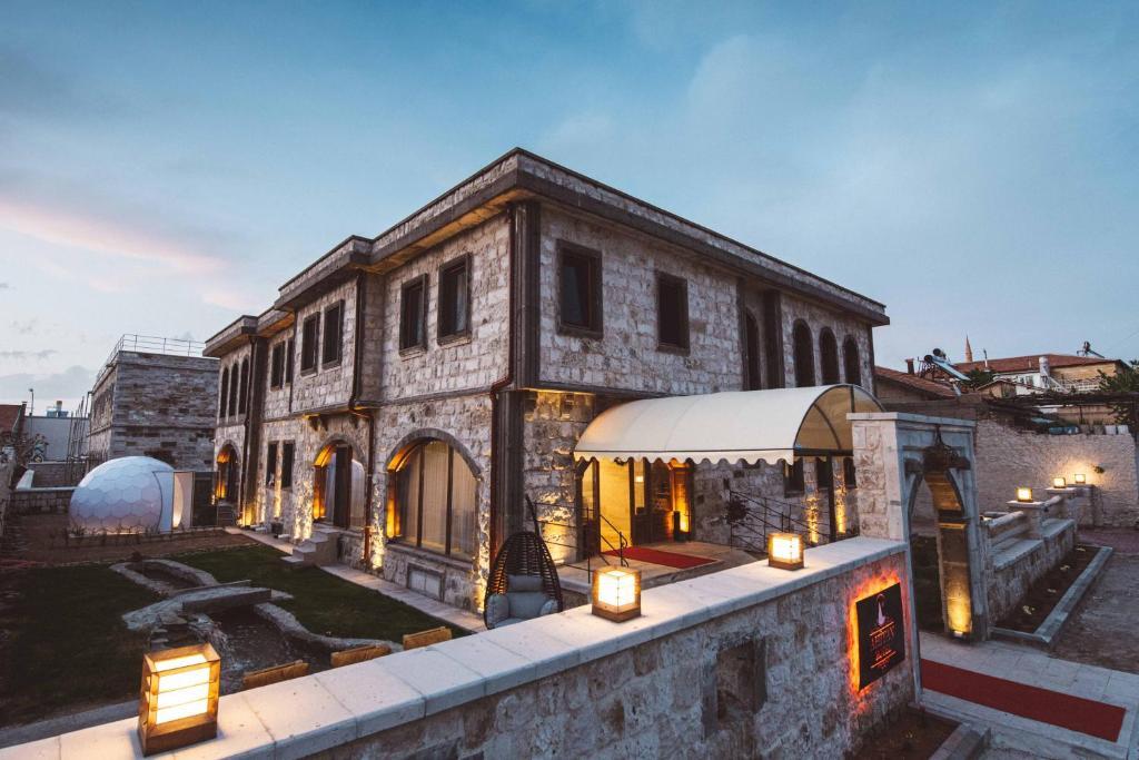 Учисар: Ahiyan Hotel