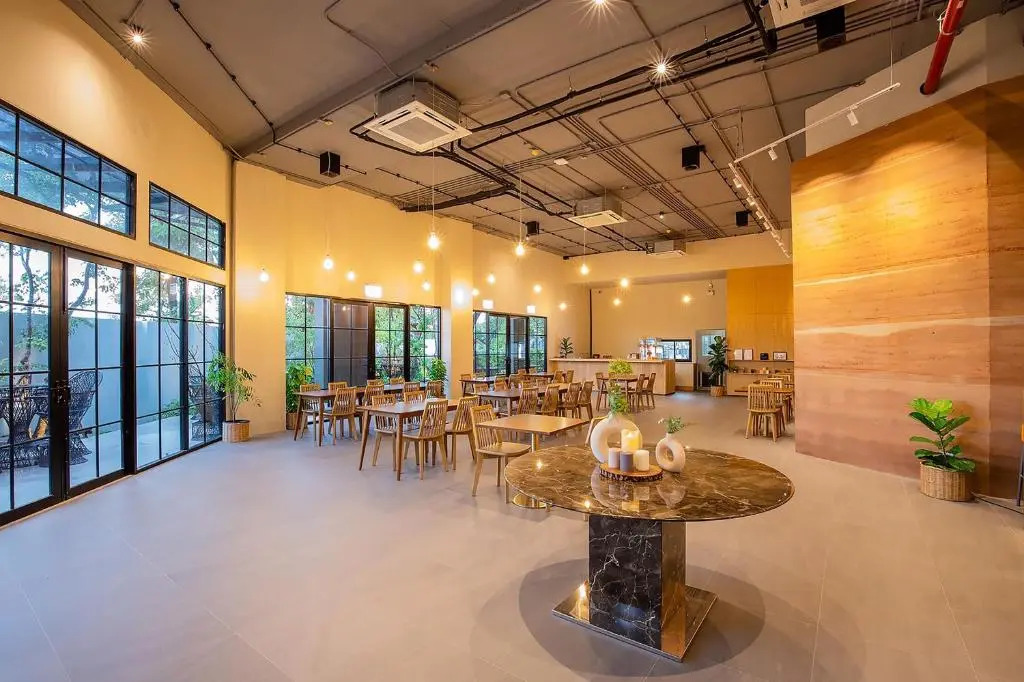 Ратчабури: Hotel Wisma Ratchaburi