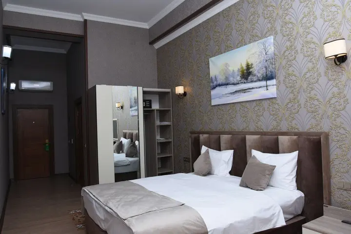 Нахичевань: Naxçıvan Palace Hotel