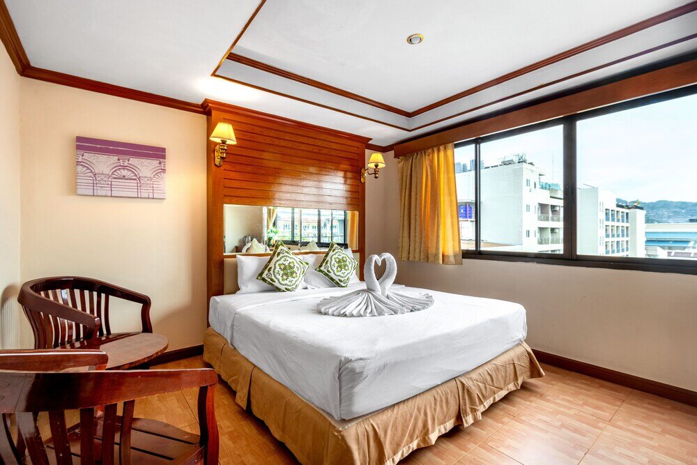 Кату: JB Green Hotel Patong