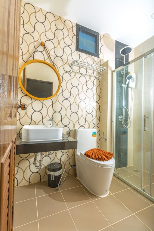 Тхаланг: The Bell Airport Phuket Hotel