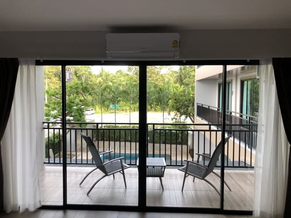Тхаланг: The Bell Airport Phuket Hotel