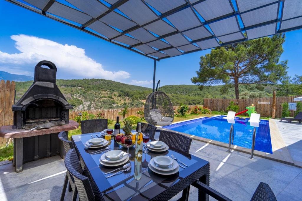 Патара: Luxury Villa With Jacuzzi In Kas