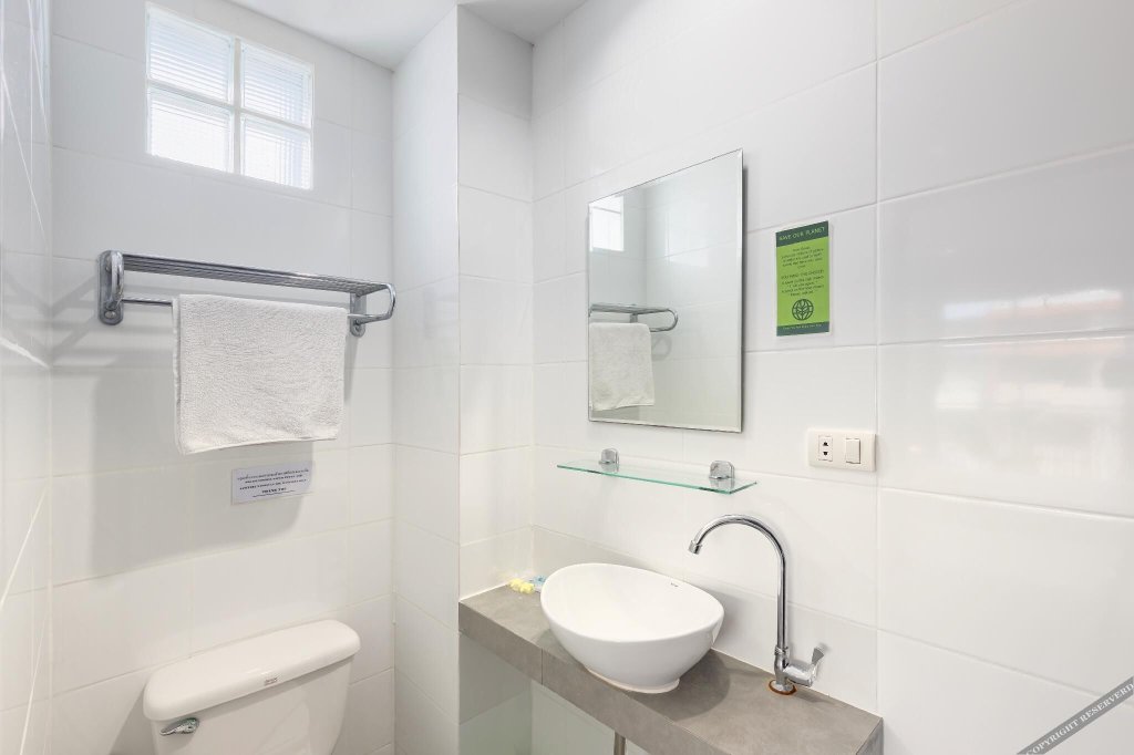 Кату: Noble House Patong
